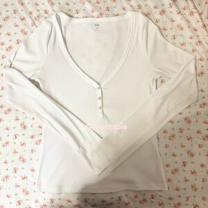 SO Women's Classic White Long Sleeve Tee